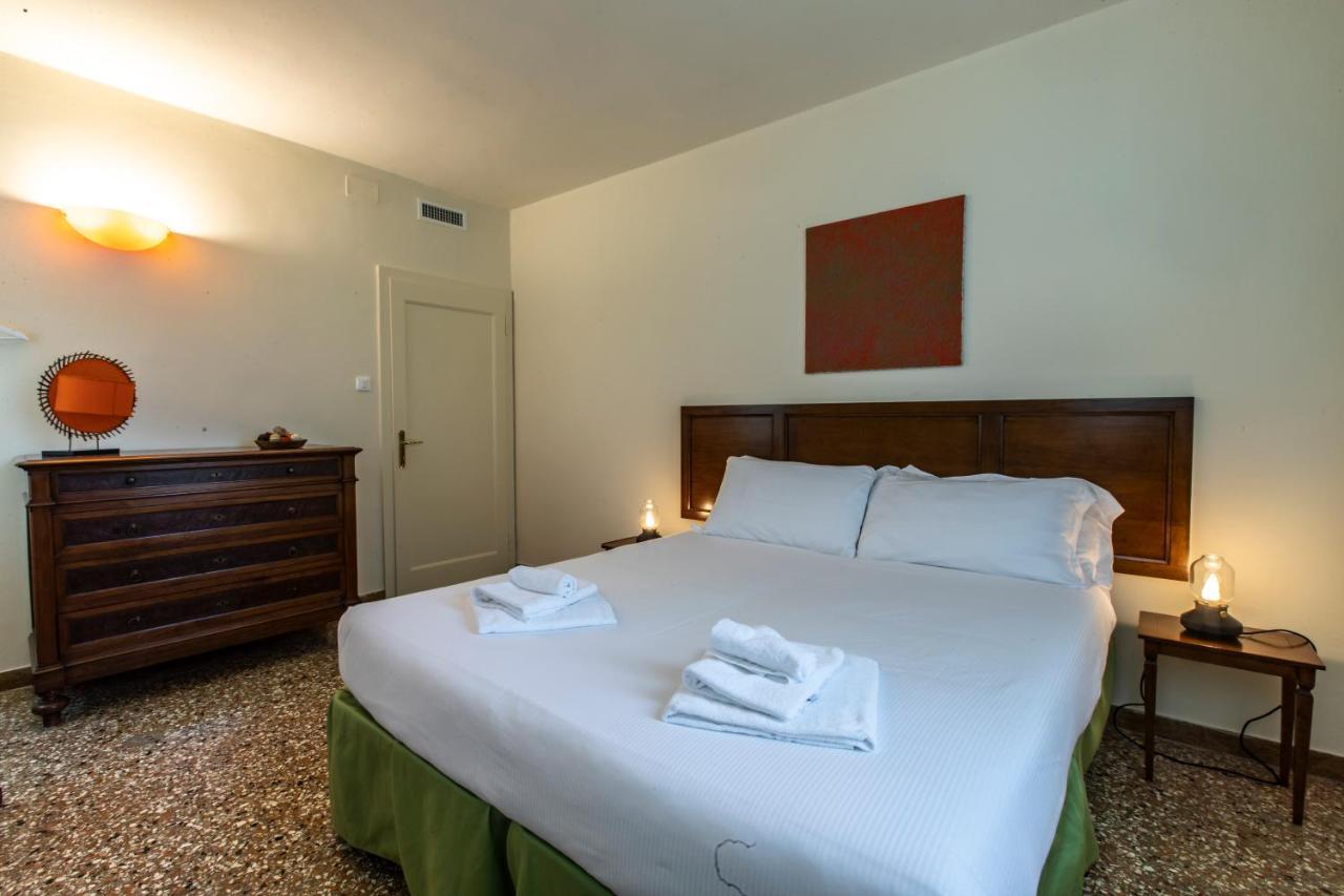 Riva De Biasio Charming Apartment Venedig Eksteriør billede