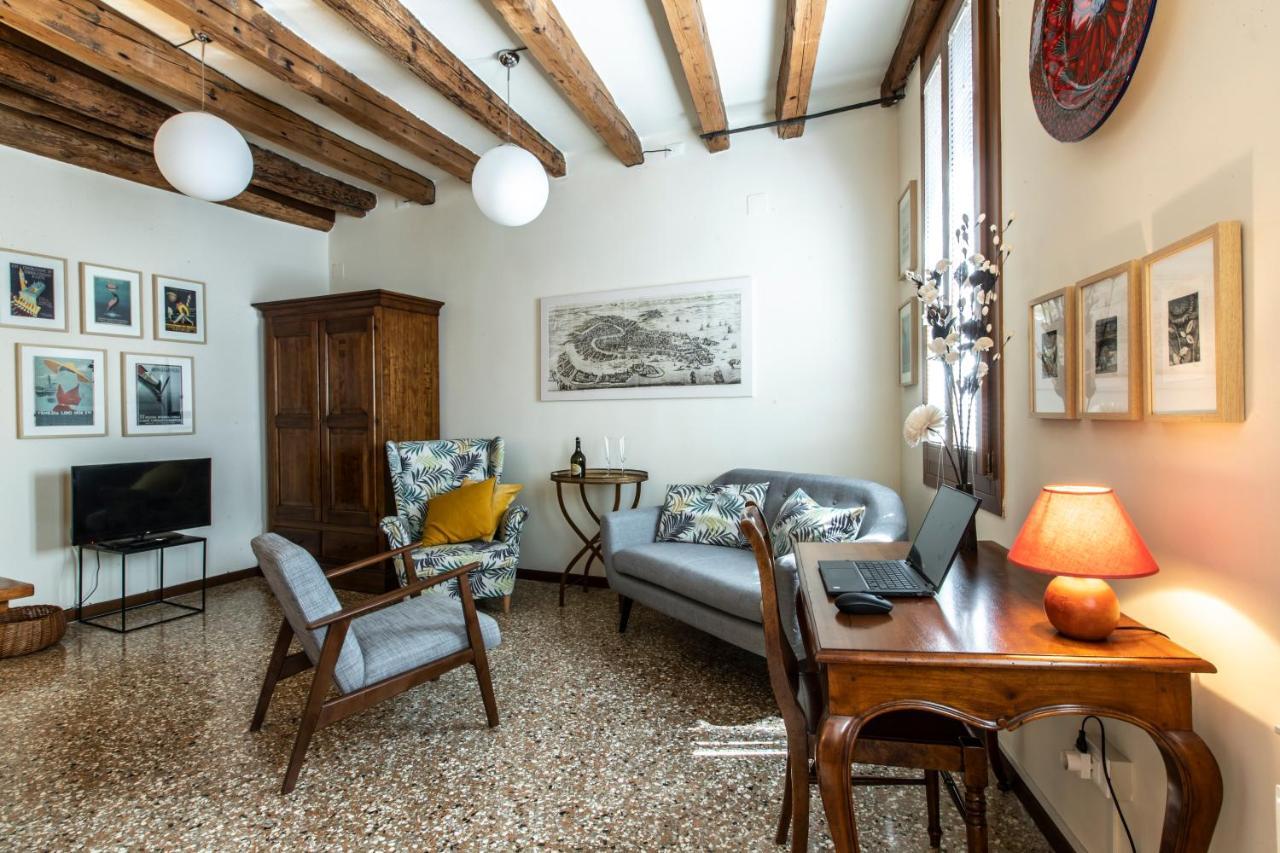 Riva De Biasio Charming Apartment Venedig Eksteriør billede