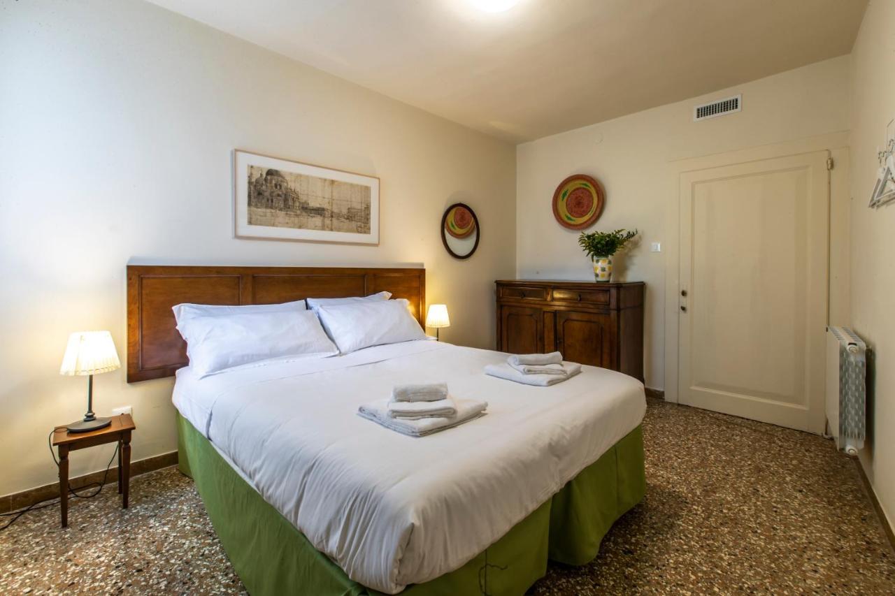 Riva De Biasio Charming Apartment Venedig Eksteriør billede